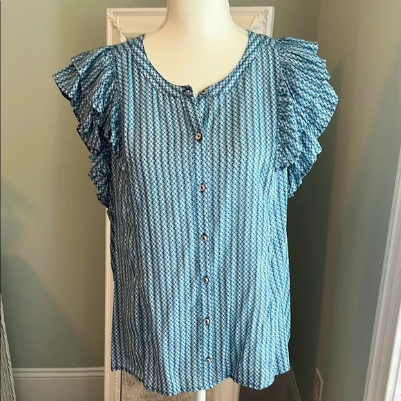 NWT Vineyard Vines Button Front Flutter Sleeve top, size L. - Picture 1 of 10